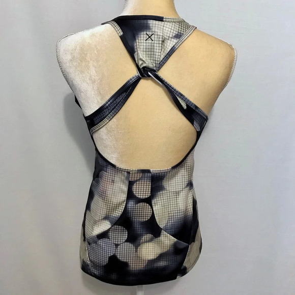 ASICS NWT Performance Top Women XS - Picture 6 of 12